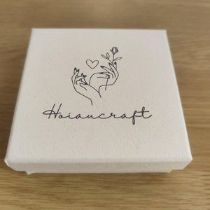 Beautiful Cursive “Lily” name Pendant Flower Necklace in Rose Gold